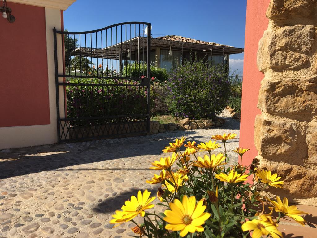 Il Colle Del Rustico Bed and Breakfast Αγκριτζέντο Εξωτερικό φωτογραφία
