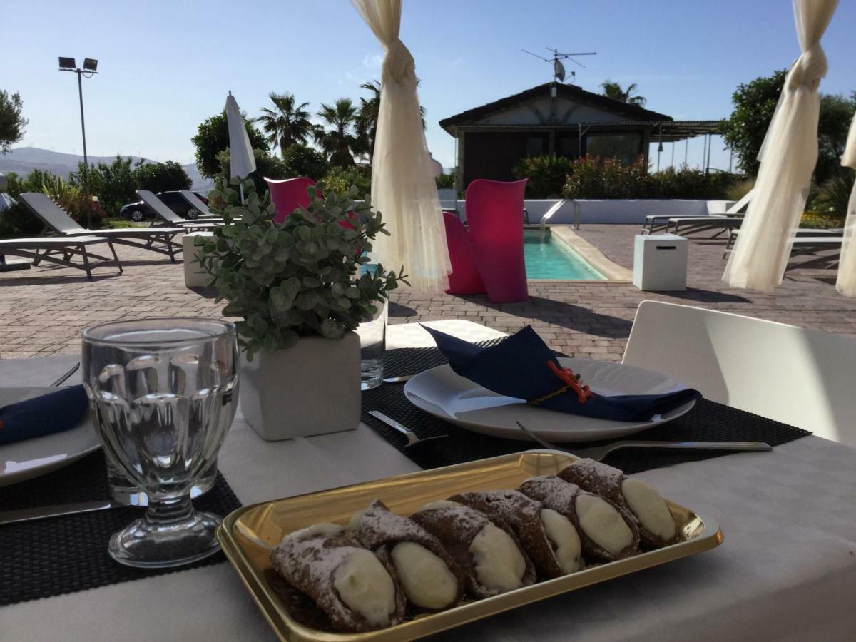 Il Colle Del Rustico Bed and Breakfast Αγκριτζέντο Εξωτερικό φωτογραφία